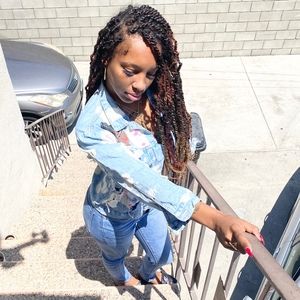 Meet your Posher, Loren